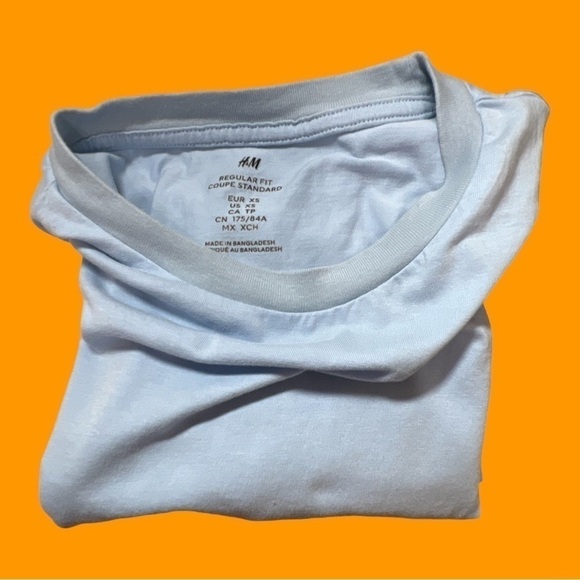2 for $20 H&M Solid Sky Blue & Slate Blue Short Sleeve T-Shirts, Size XS - Picture 5 of 10